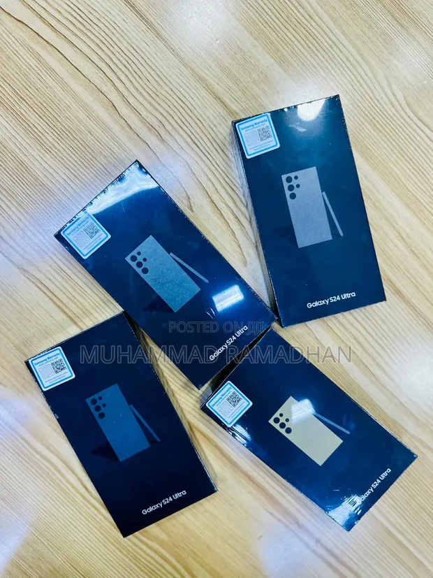 New Samsung Galaxy S24 Ultra 256GB Silver - 1