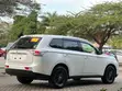 Mitsubishi Outlander 2012 White - 3