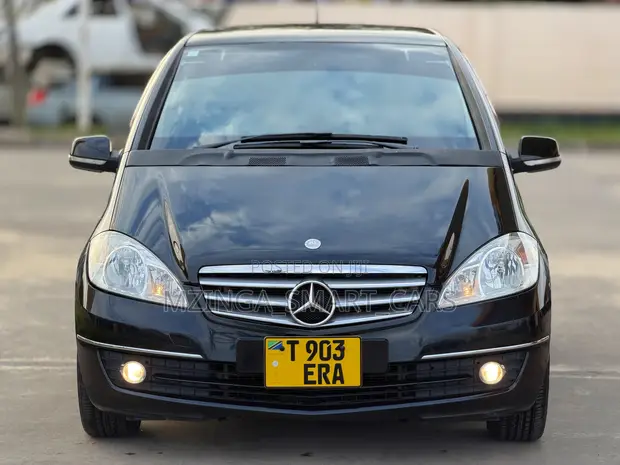 Mercedes-Benz A-Class 2011 Black - 1
