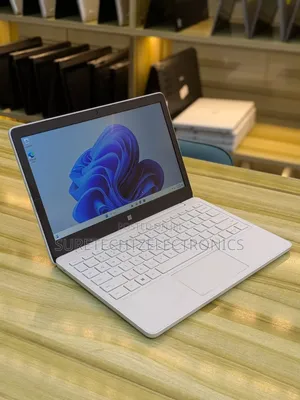 Microsoft Surface Laptop SE 11.6" 8GB RAM 128GB SSD