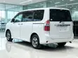 Toyota Noah 2009 White - 5