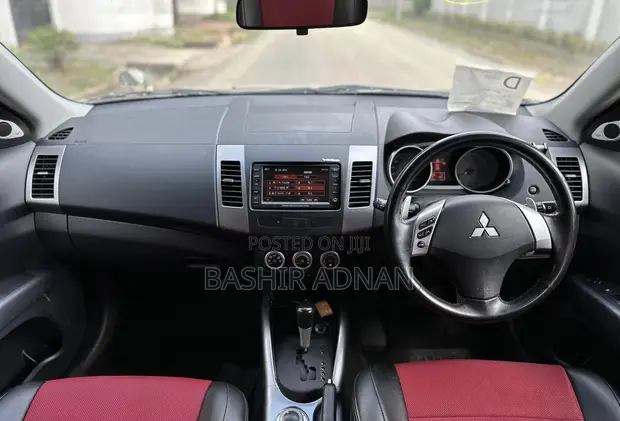 Mitsubishi Outlander 2008 Gold - Unregistered 7-Seater - 1
