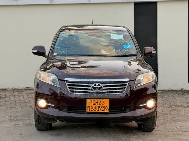 Toyota Vanguard 2013 Maroon - 1