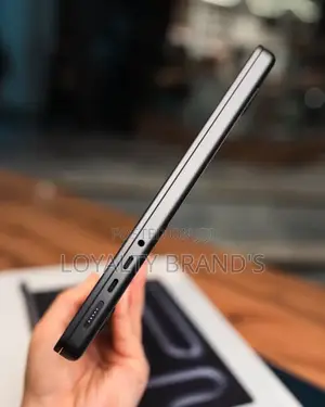 Apple MacBook Pro 2025 M5 14" 512GB SSD 24GB RAM