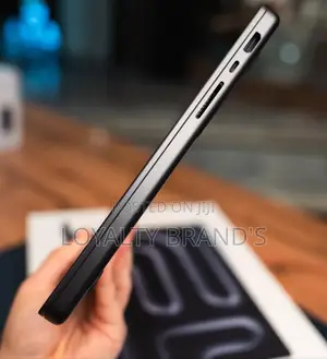 Apple MacBook Pro 2025 M5 14" 1TB SSD 16GB RAM