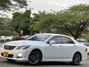 Toyota Crown Athlete 2009 White