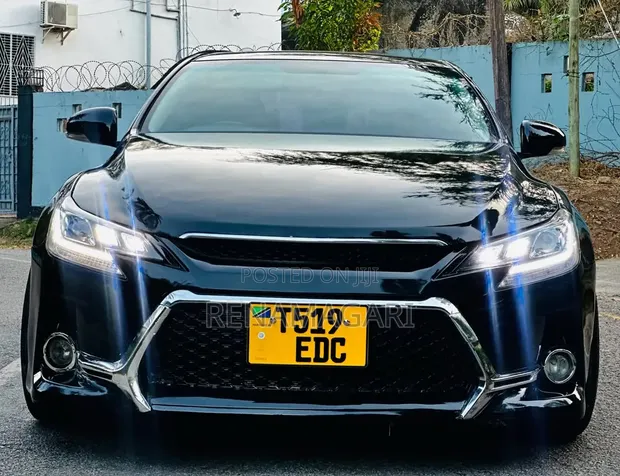 Toyota Mark X 2012 Black - 1