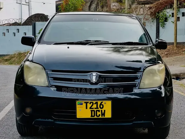 Toyota IST 2004 Black - 1