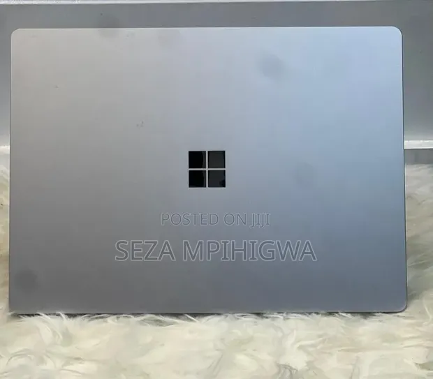 Microsoft Surface Laptop 4 14" 8GB RAM 256GB SSD - 1