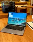 Apple MacBook Air 2022 M2 512GB SSD 8GB RAM - 1