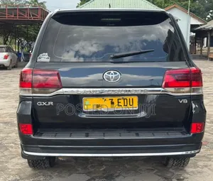 Toyota Land Cruiser VX V8 2011