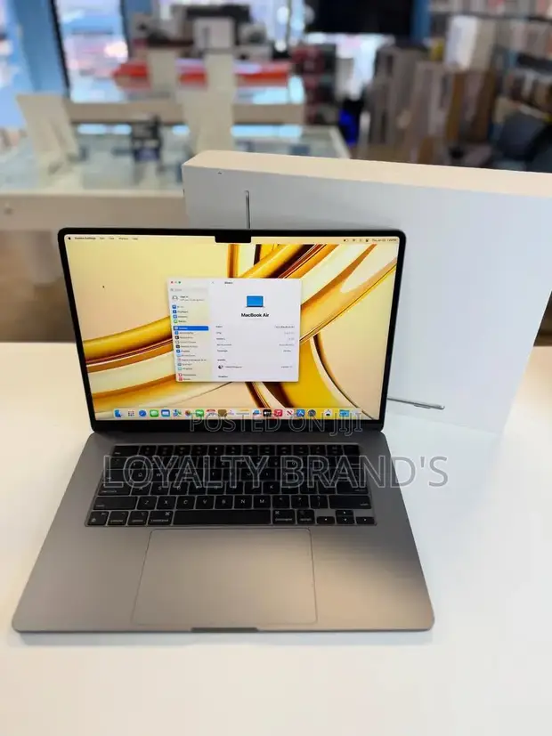 Apple MacBook Air 2024 M3 13" 512GB SSD 8GB RAM - 1