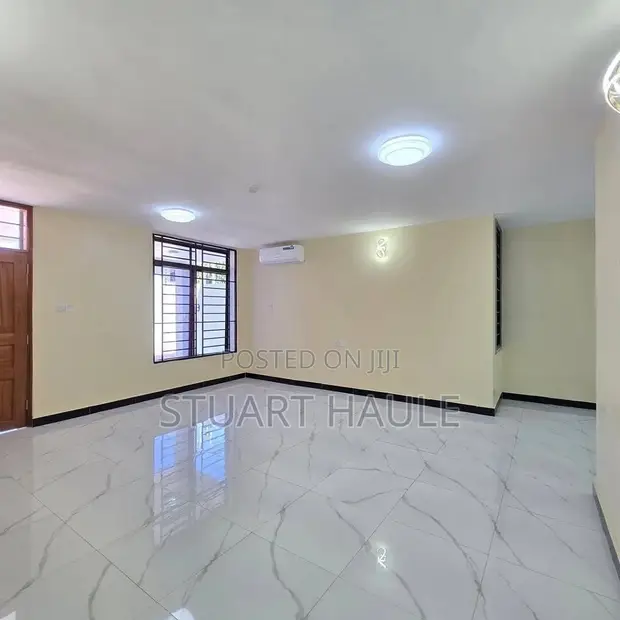 5 Bedroom Luxury Villa for Rent in Masaki - 1