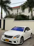 Toyota Crown 2010 White - 2