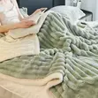 Multicolor Blanket and Pillowcase Set - 3