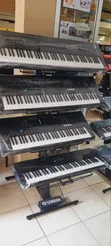 Yamaha Portable Keyboard PSR-E473 - Brand New - 1