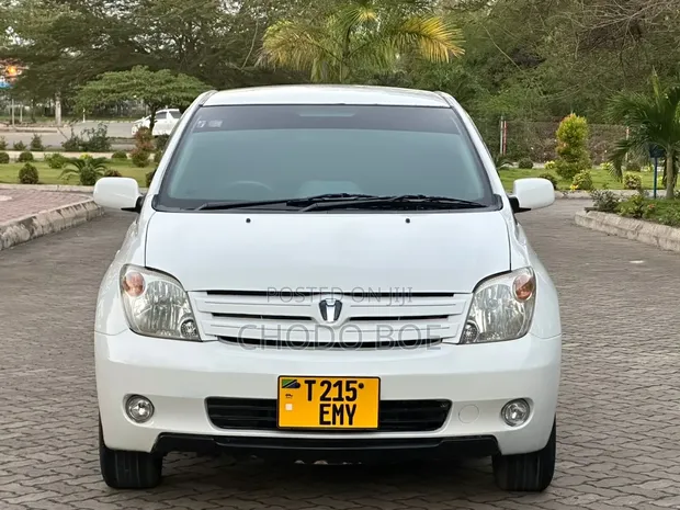 Toyota IST 2005 Pearl - 1