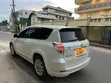 Toyota Vanguard 2011 White - 2