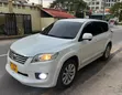 Toyota Vanguard 2011 White - 3