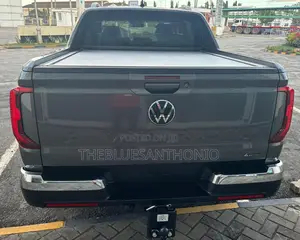 Volkswagen Amarok Mpya 2025 Gray