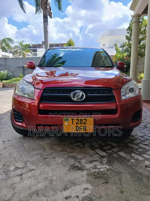 Toyota RAV4 2009 Red - 1