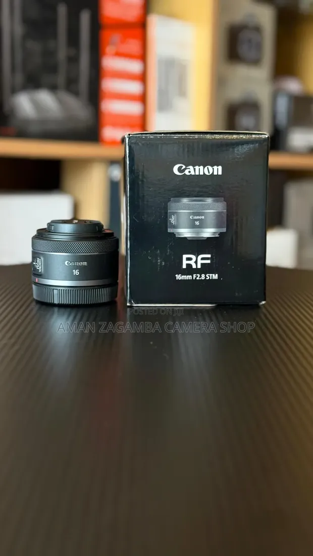 Canon RF 16mm f/2.8 Wide-Angle Lens - 1