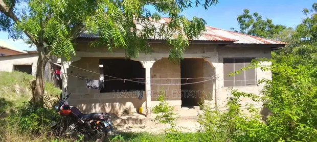3 Bedroom House for Sale in Kinondoni, Makongo - 1