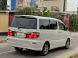 Toyota Alphard 2005 White - 4