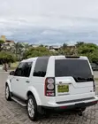 Land Rover Discovery 2012 White - 3