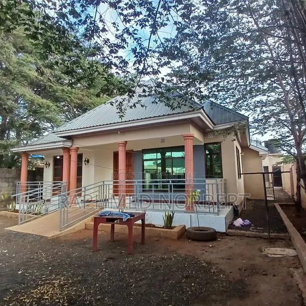6-Bedroom House for Rent in Arusha CBD - 1