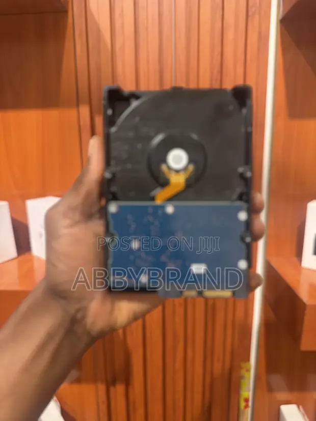 Toshiba Surveillance S300 6TB HDD - 1