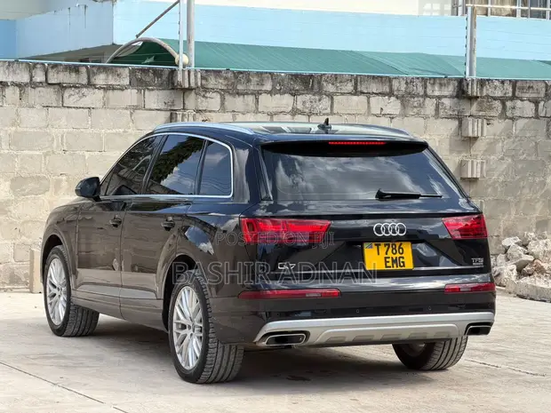 Audi Q7 2017 Black - 1