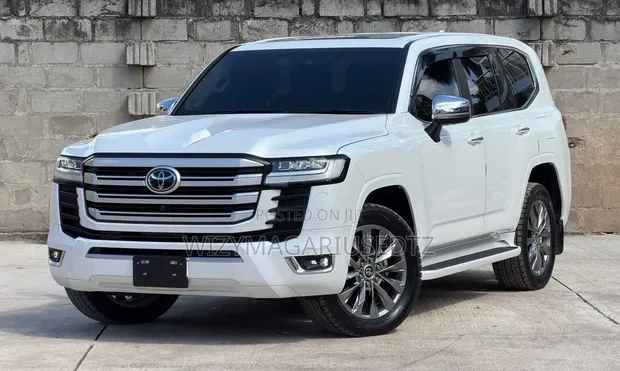 2024 Toyota Land Cruiser LC300 - Off White - 1