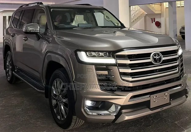 Toyota Land Cruiser ZX 300 2025 Beige - 1
