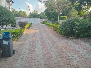 5 Bedroom House for Rent in Masaki with Sea View