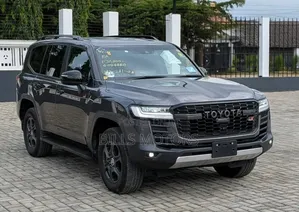 2023 Toyota Land Cruiser GR Sport 3.3L Diesel