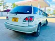 Toyota Harrier 2002 White - 3