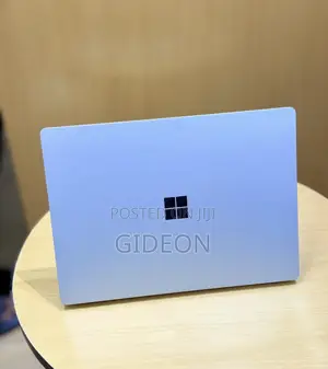 Microsoft Surface Laptop 2 - 8GB RAM, 256GB SSD, Intel Core i5