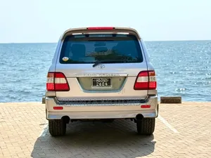Toyota Land Cruiser Amazon 1998 Silver