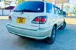 Toyota Harrier 2002 White - 5