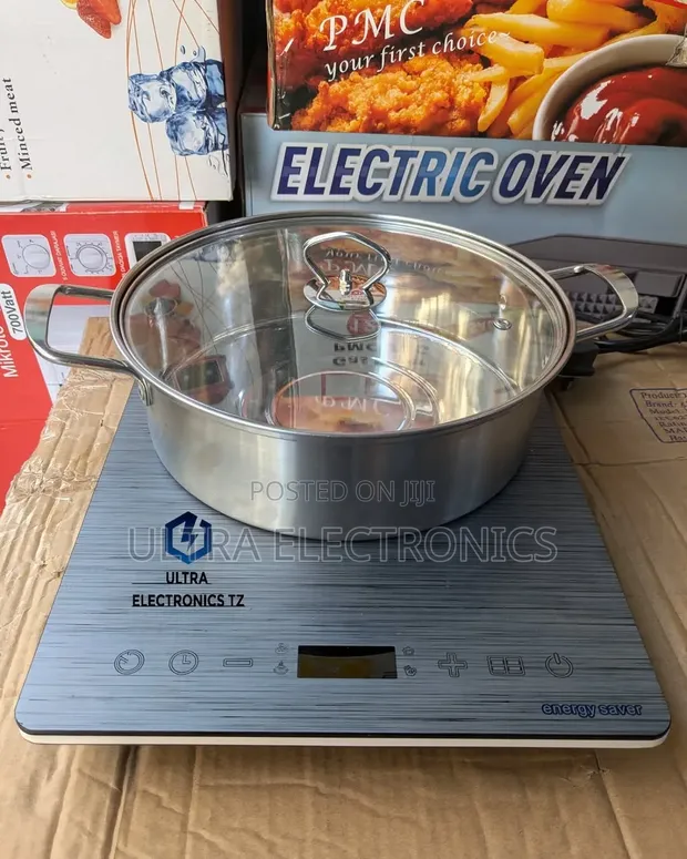 Blackstone Induction Cooker 2000W with Touch Controls - 1