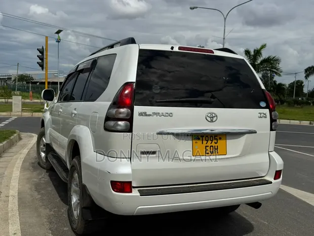 Toyota Land Cruiser Prado 2007 White - 1