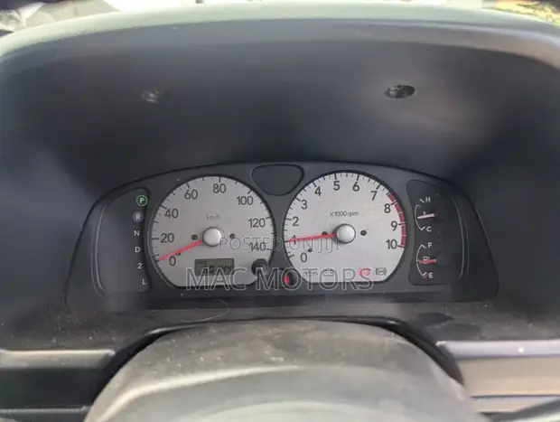 Suzuki Jimny 2008 White - 1