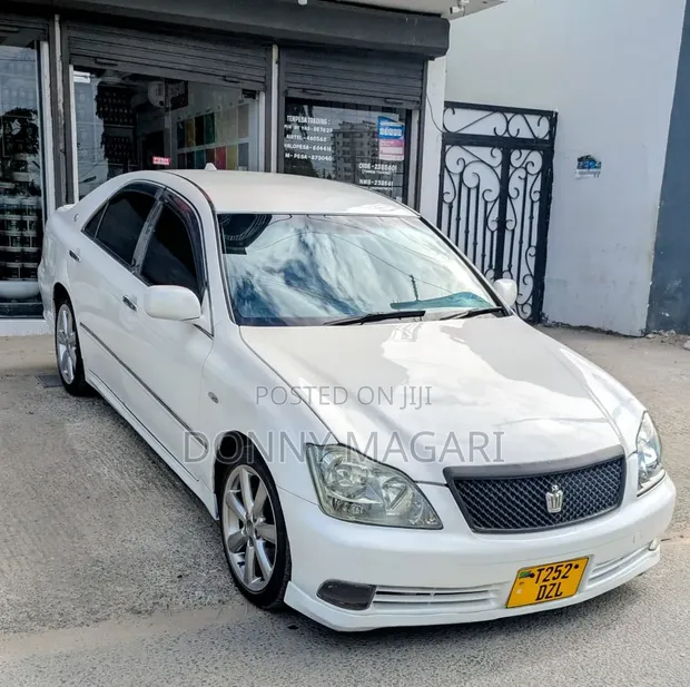 Toyota Crown Athlete 2006 - 1