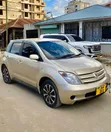 Toyota IST 2004 Gold - 4