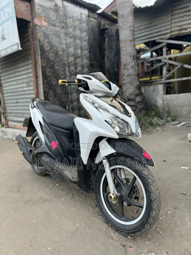 Honda Motorcycle 2017 - 1