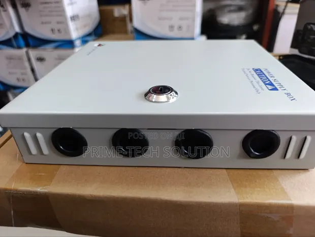 Swiss Tech 12V 10A Power Supply for 8 CCTV Cameras - 1