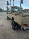 Toyota Land Cruiser Pickup 2003 Beige - 2