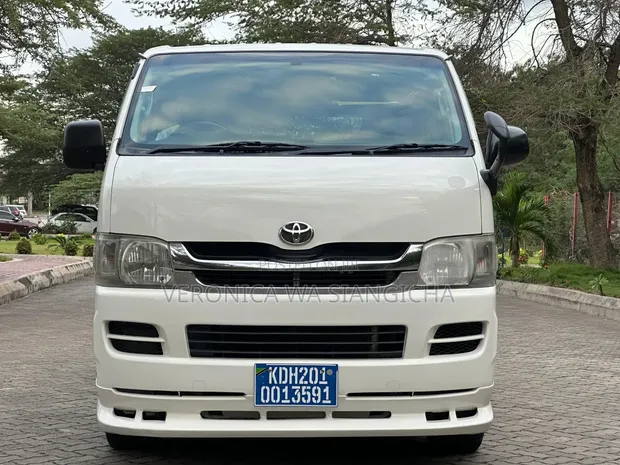 Toyota HiAce Van 2008 White - 1