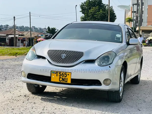 Toyota Verossa 2004 Silver - 1